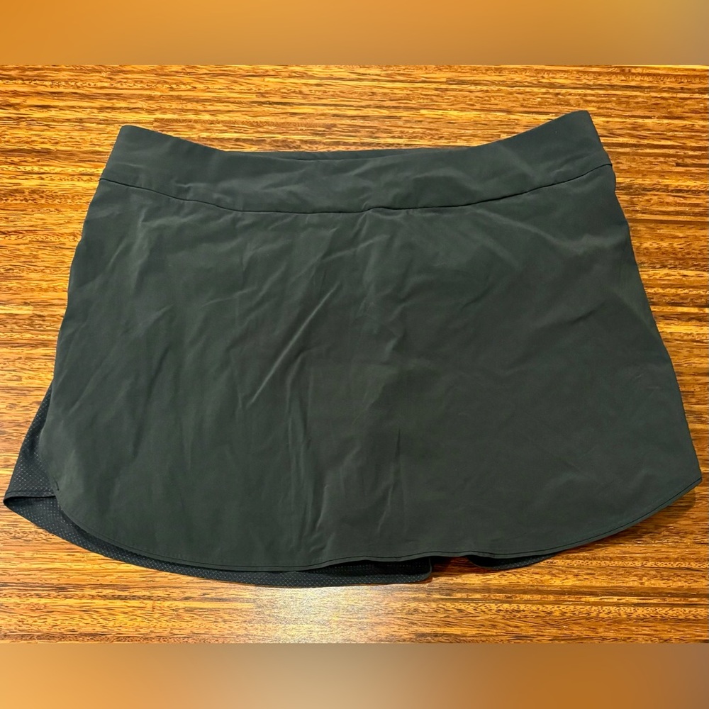 Outdoor Voices exercise skirt skort black size large EUC